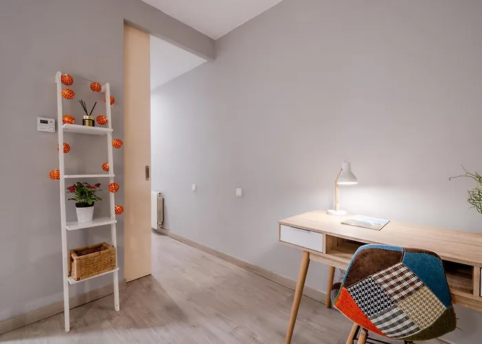 Flateli Jaume Pons Apartamento *